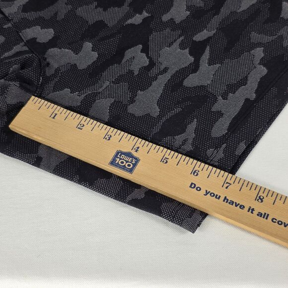 Lululemon Size Large Pace Breaker 7" Short Linerless Mesh Camo Black Gray - Picture 9 of 11
